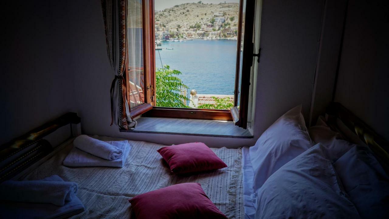 Villa Pitini Symi Exteriör bild