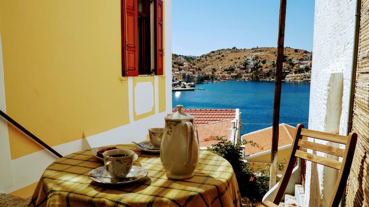Villa Pitini Symi Exteriör bild