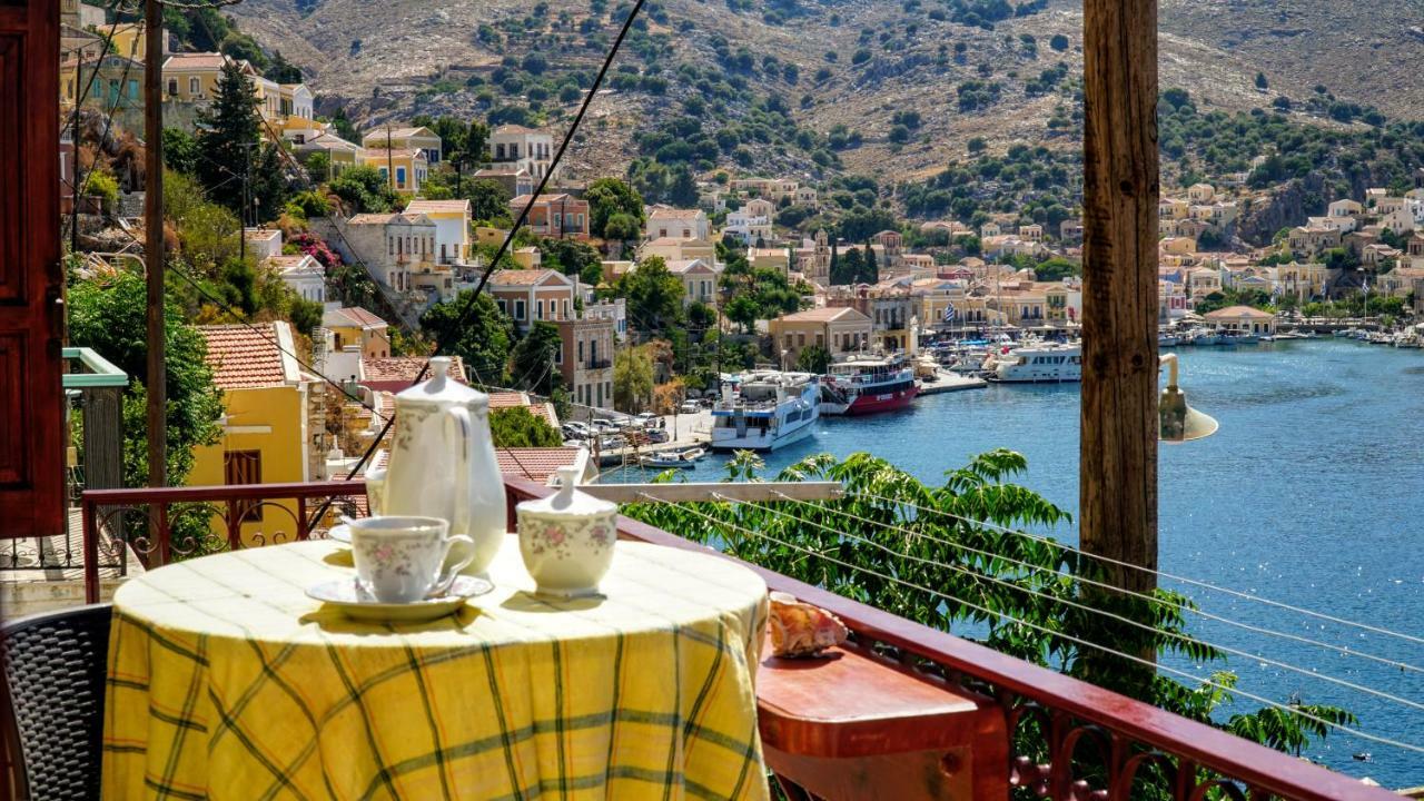 Villa Pitini Symi Exteriör bild