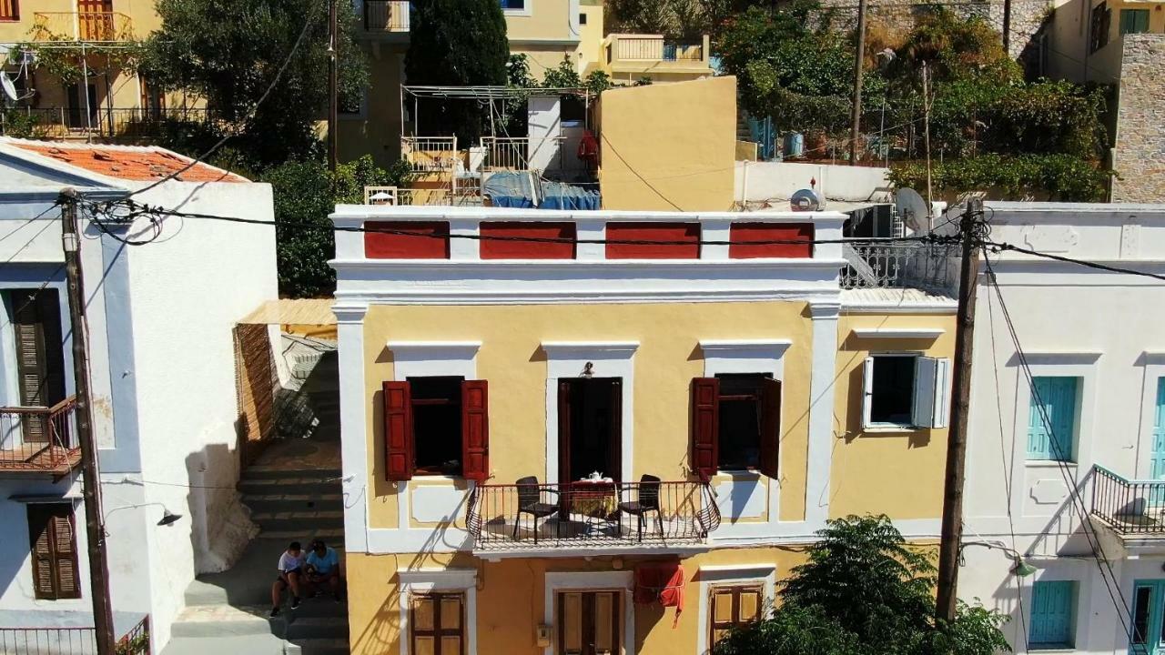 Villa Pitini Symi Exteriör bild