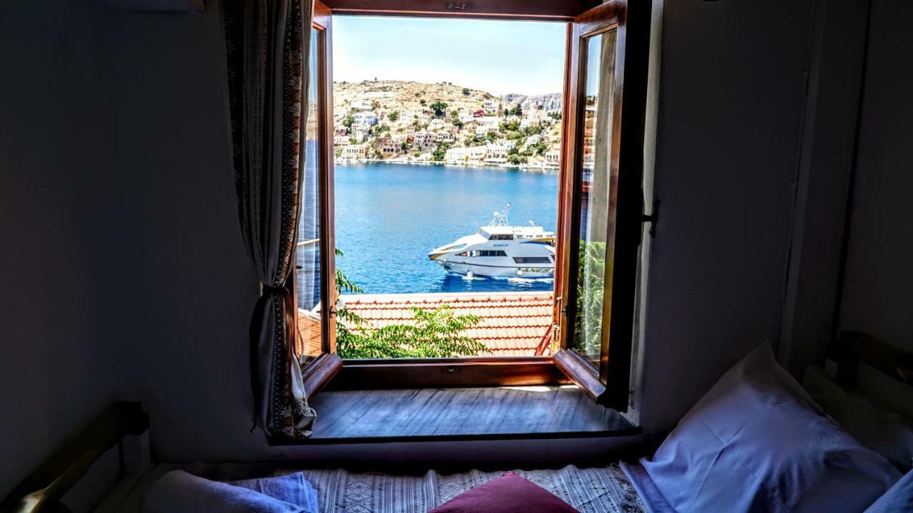 Villa Pitini Symi Exteriör bild