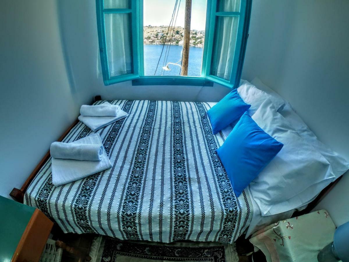 Villa Pitini Symi Exteriör bild